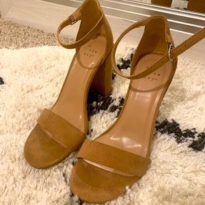 Tan Heels